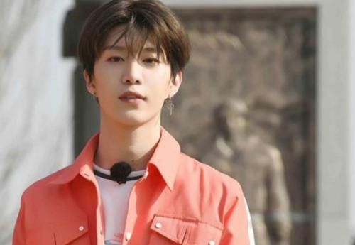 范丞丞凭《灵域》进霸屏艺人榜，胡一天紧跟其后，肖战却再次缺席