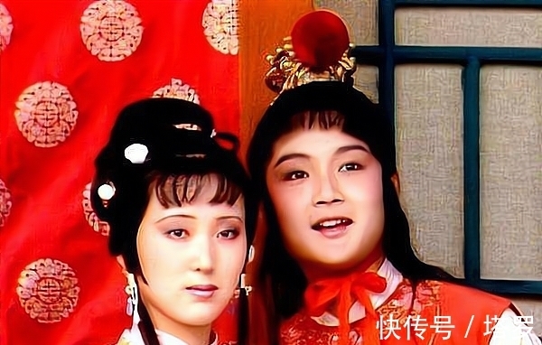 宝钗#林黛玉死后留下一个荷包,宝钗见后瞬间醒悟,自己成了婚姻牺牲品