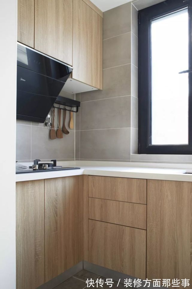 收纳|53㎡简约风小户型,丰富的色彩+拱形门洞设计,让家更活泼有格调!