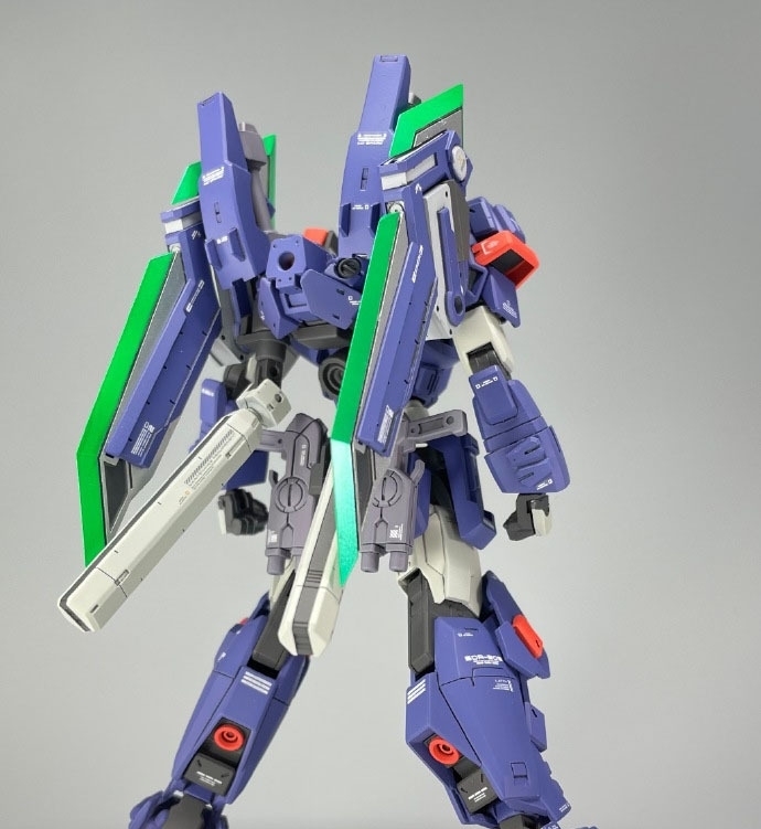 突击型|多装备切换,突击型AGE-1高达模型