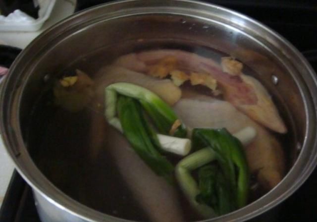 亲爱的|做白切鸡，千万不要直接煮，牢记这3点，鸡肉不干柴，又香又嫩