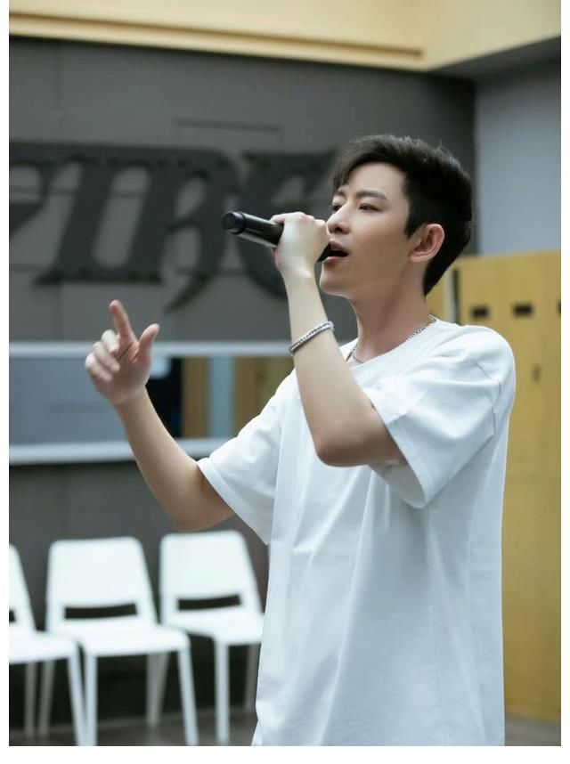 《披荆斩棘的哥哥》第四次公演结束,黄征、敖犬等四人疑似被淘汰