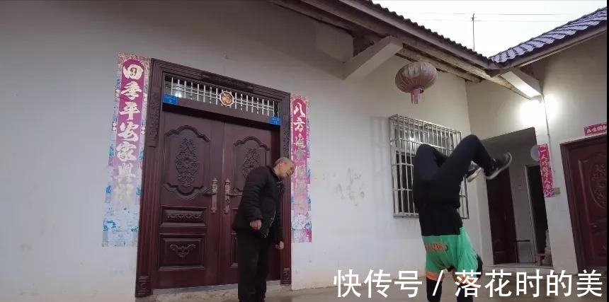 非物质文化遗产#雄狮少年在金堂!