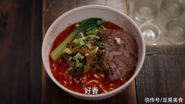 老坛酸菜牛肉面|《深夜食堂》老坛酸菜牛肉面-神仙吃法