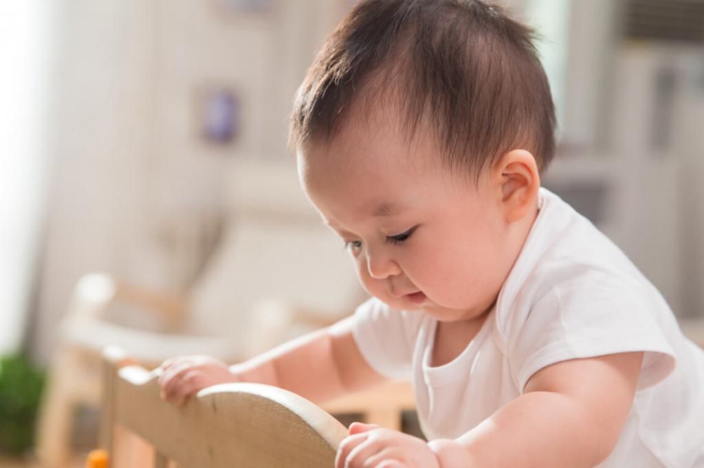 孩子头顶|为什么有的孩子头上有“2个旋”？代表什么意思，看完涨知识了