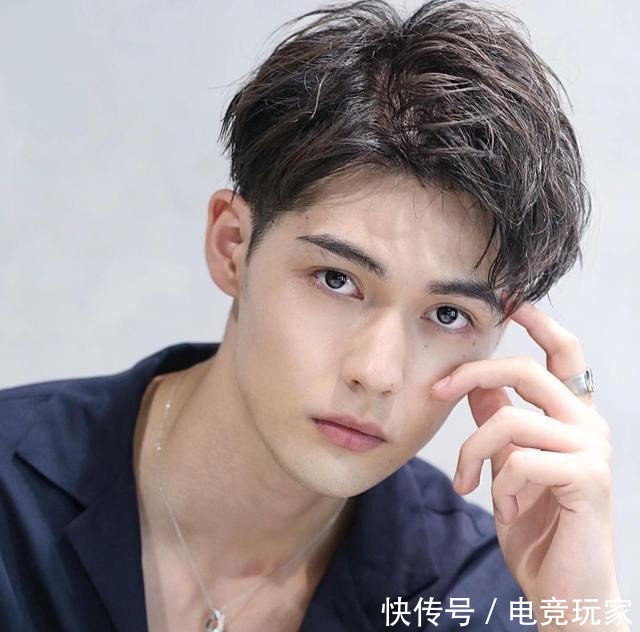 造型 别总剪男士背头了,这才是年轻男士该有的发型,看看帅到你了吗!