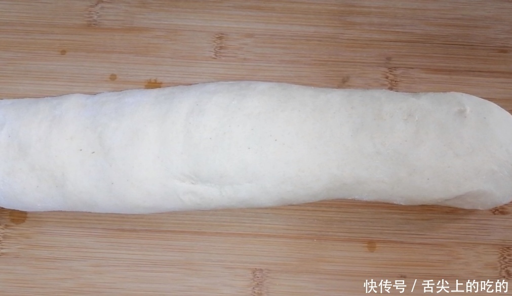 简单|简单又好吃的葱油饼,只需少许的葱花,就能享受齿颊留香的美味