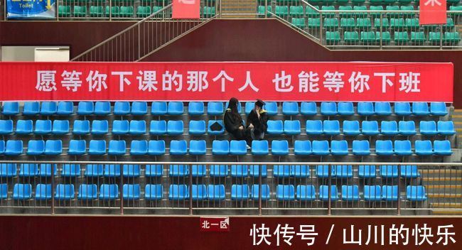 |幽默又搞笑的大学校园横幅,你见过吗?