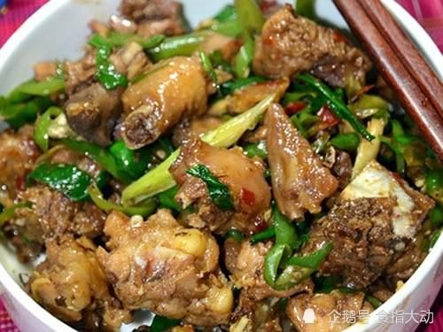 开开心心过大年，餐桌上少不了的下酒菜，色泽诱人特美味，可口！