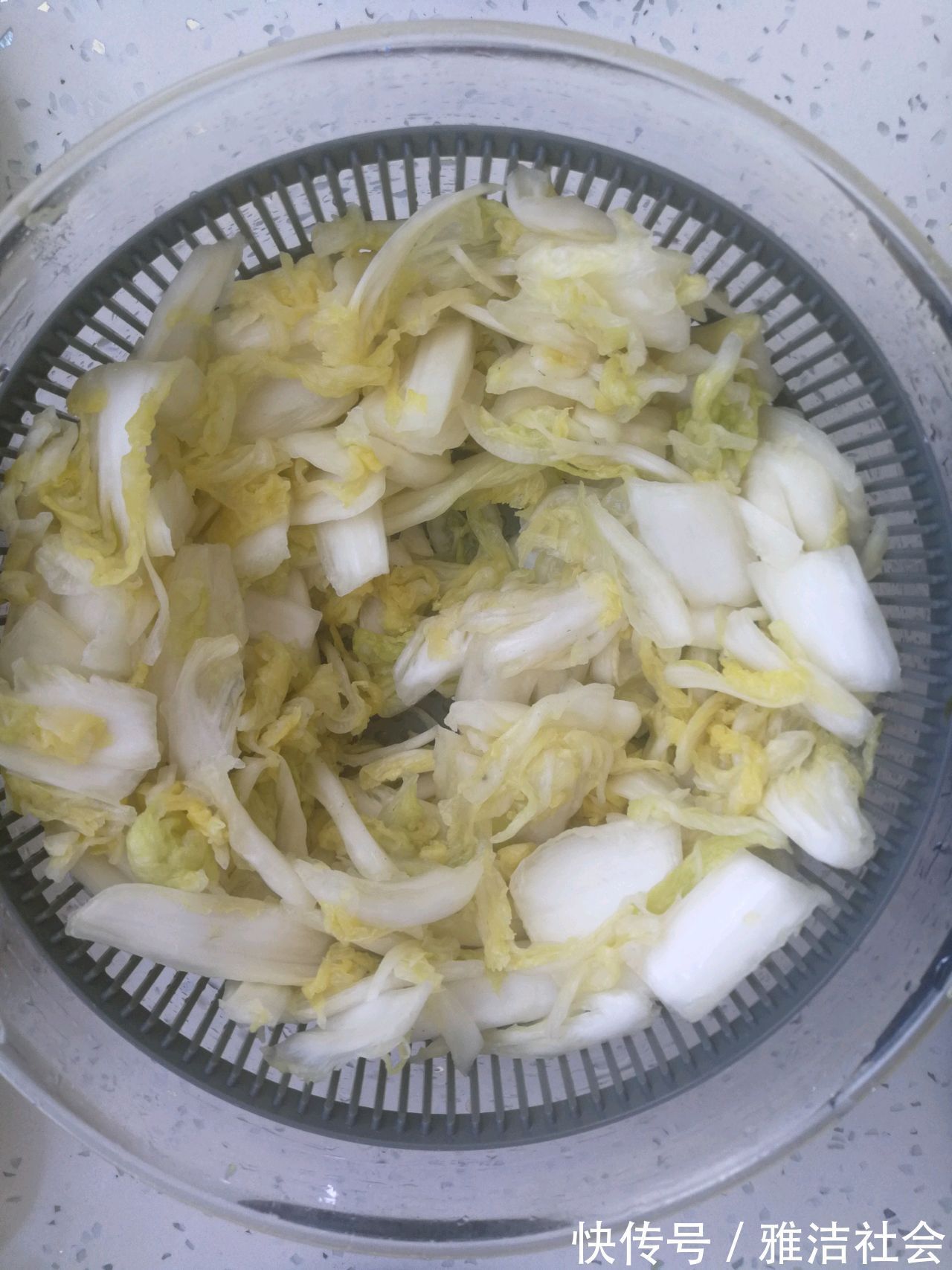 辣辣|自制泡菜,辣辣的很开胃,口感清脆