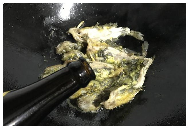 晚餐的这鱼汤孩子最爱，三天二头就要吃，每次汤都喝精光