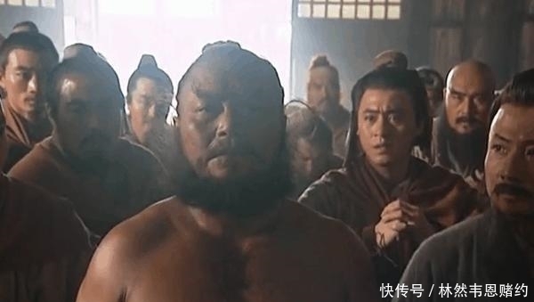 看了赵小锐的肌肉, 就会知道他演的李逵有多霸气