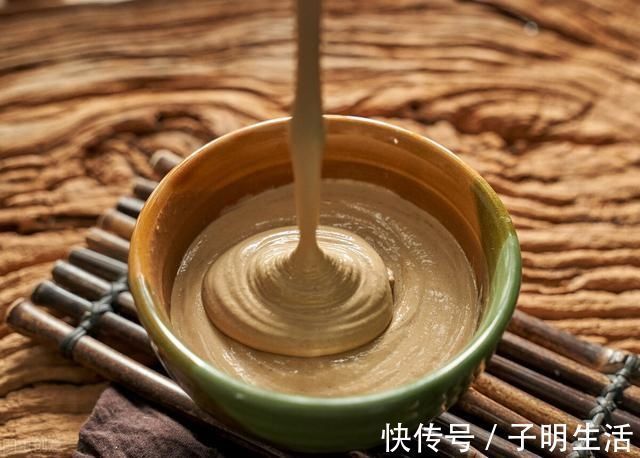 泥鳅|中老年人注意:虾壳、骨头汤不补钙,想补钙多吃这6种食物