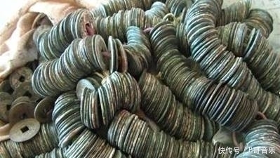 出门|中国一山村,村民出门就能捡到钱,已经捡20多吨了,至今还在捡!