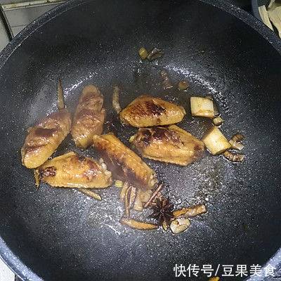 可乐鸡翅一天不吃就馋,几块钱一斤,特美味