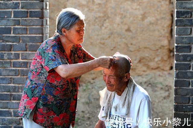 朋友之间|养育男孩,家长要趁早培养孩子这4种能力,孩子的未来会更加出色