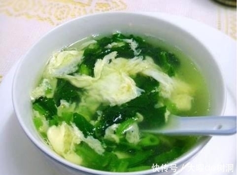 菠菜和此物煮湯，氣血足了，色斑沒了，視力越來越好，早知早好