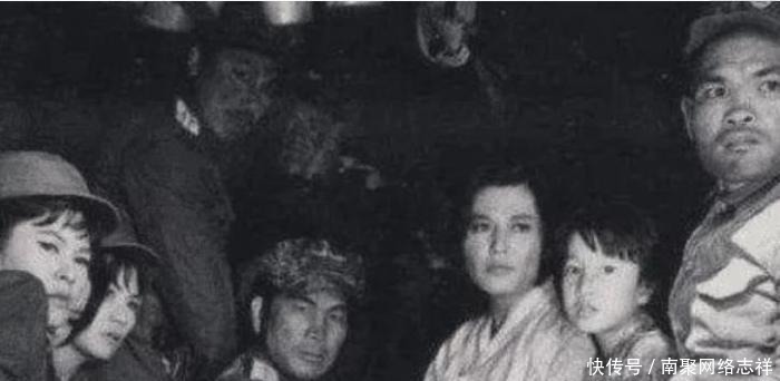 士兵|日本兵在帽子上加两块布？有什么作用？说出来你不信！