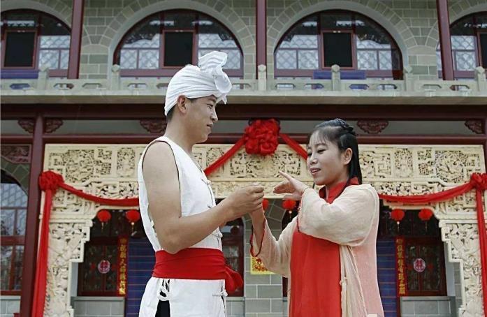 为登上星光大道，倾家荡产换来120万，被淘汰后一怒之下曝光内幕