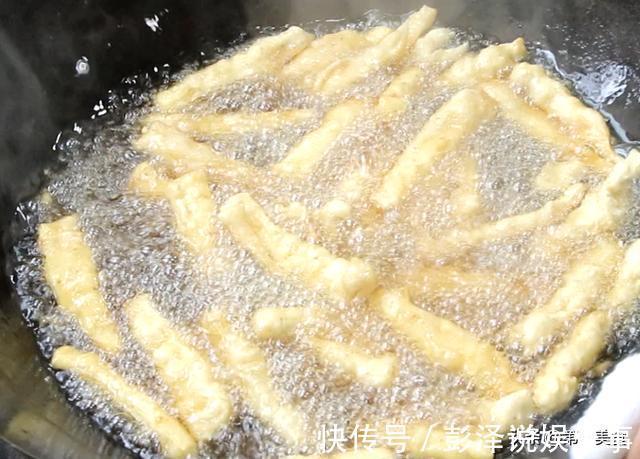 面糊|干炒黄焖都不行!炸杏鲍菇,简单酥脆又好吃,大鱼大肉不如它