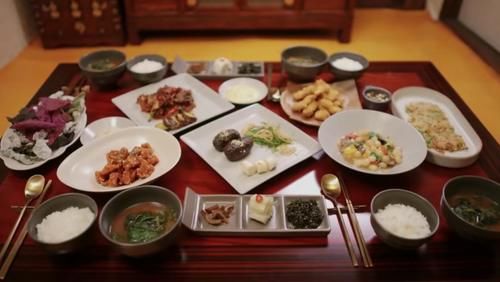 首播收视第一！韩综天花板罗PD携新作回归，评分直接飙到9.6