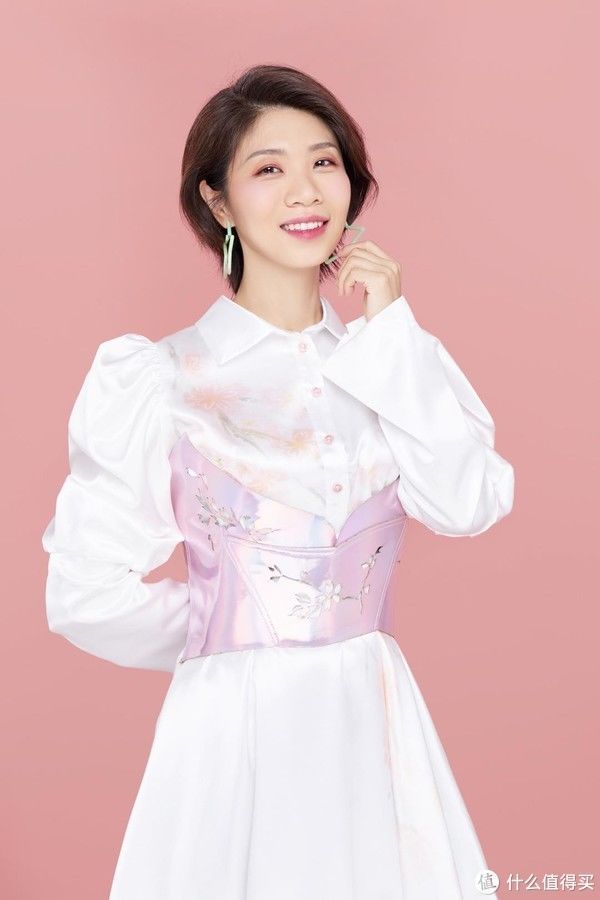 耳坠 均价20元的耳边风情,帅姐姐的耳环、耳钉和耳坠!