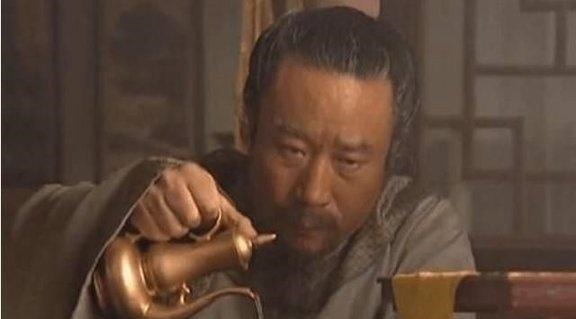 此人是梁山中结局最好的,早已看透宋江,谎称回乡看母,一去不回