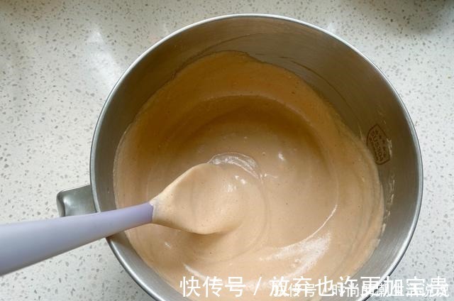 自制香浓的可可蛋糕卷,做法简单又方便,怎么卷都不开裂