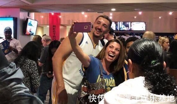 球迷|NBA山寨球星，变瘦的姚明女版的杜兰特双胞胎的科比？