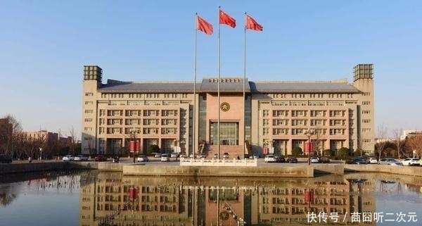 郑州大学师生用编钟演绎红色经典