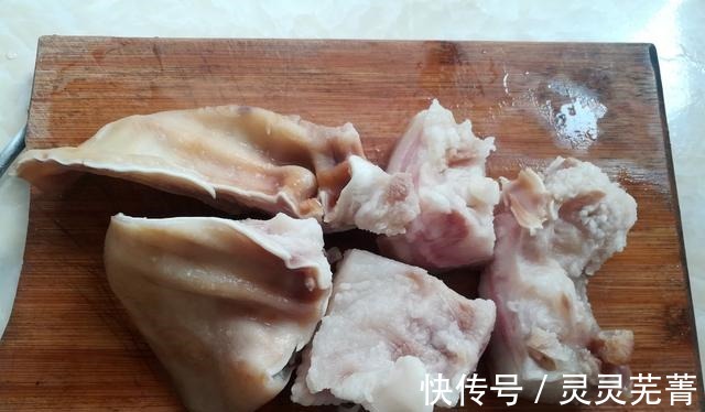 做卤菜时，牢记“1分2煮3泡”，鲜香入味，家人吃得很满足！
