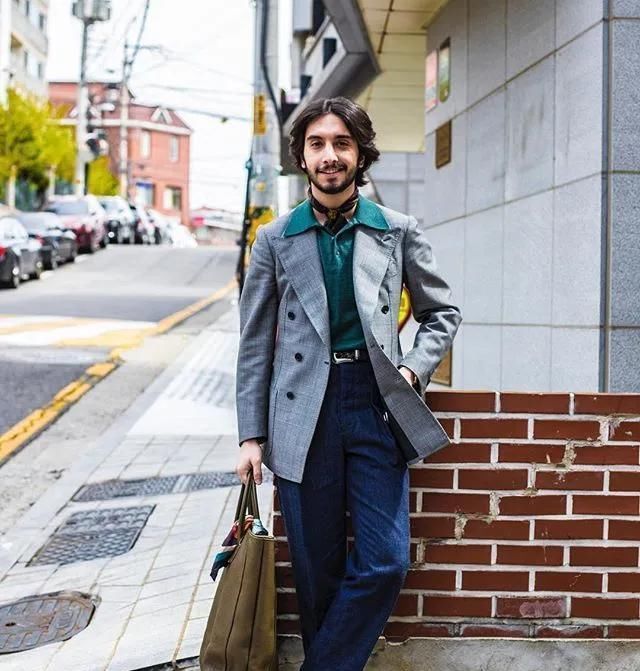 包袋品牌那么多，为什么只有它能征服所有挑剔有品绅男