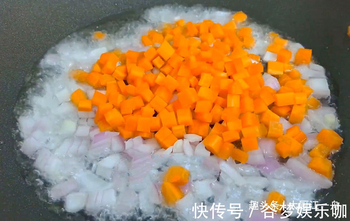 江一舟|蛋炒饭是先炒蛋，还是先炒饭？好多人都搞不清楚，教你饭店做法