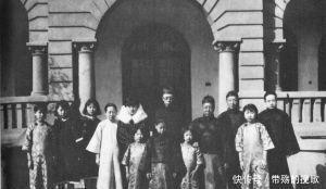 溥仪|溥仪赴日本考察, 吃饭时溥仪随从的一个举动, 帮溥仪赚足了面子！