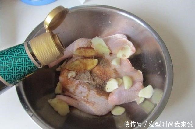 10种腌料做出吊炉烤鸡,配方及制作流程全部公开,喜欢的收藏吧!