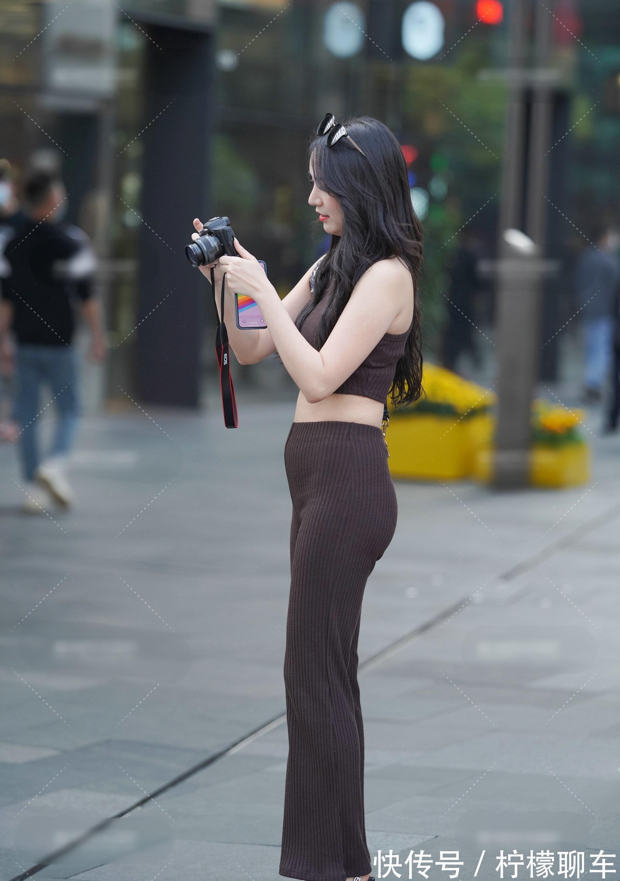 纯白款|棉质连衣裙，轻松穿出夏日质朴的美，素色搭配显气质又美丽大方