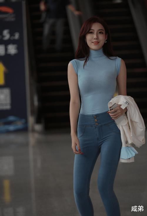  搭配|深蓝色的好看搭配，这也太美了吧！