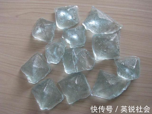 防水|卫生间渗水,找师傅修补花了4440块,连瓷砖都没撬就打两个洞