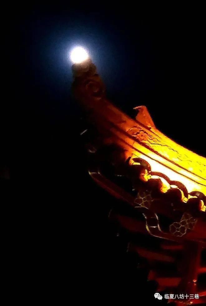 活色生香的古巷,文化气息浓厚,夜景太迷人美食太诱惑~