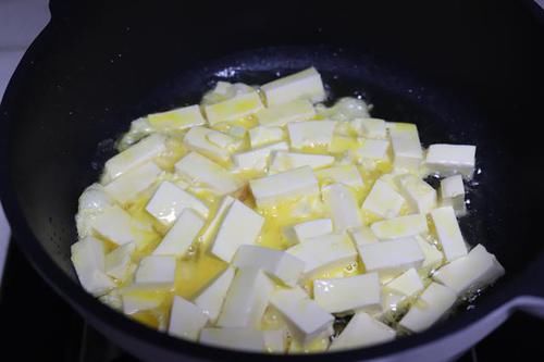 肉饼汤|西红柿和豆腐一起做，原来这么好吃，营养丰富又解馋，简单易学
