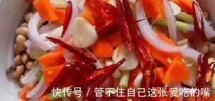 洋葱养生菜推荐凉拌洋葱和洋葱拌黄豆的做法！
