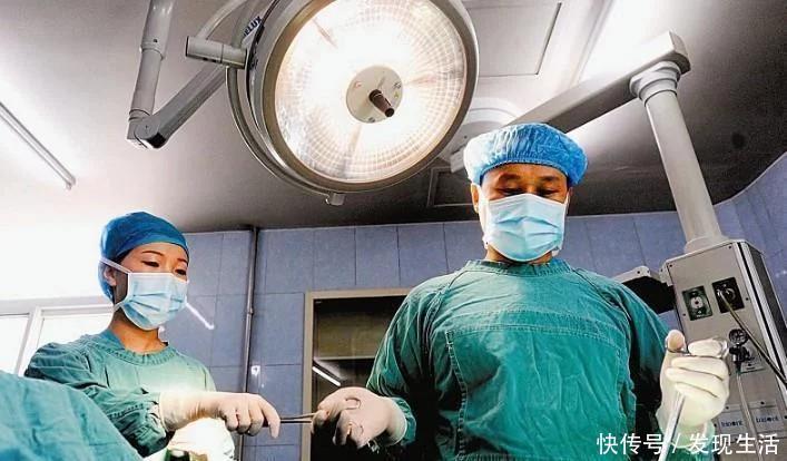 不再|男医生接生怕被看隐私以下优势,是否能不再让产妇感到“羞涩”