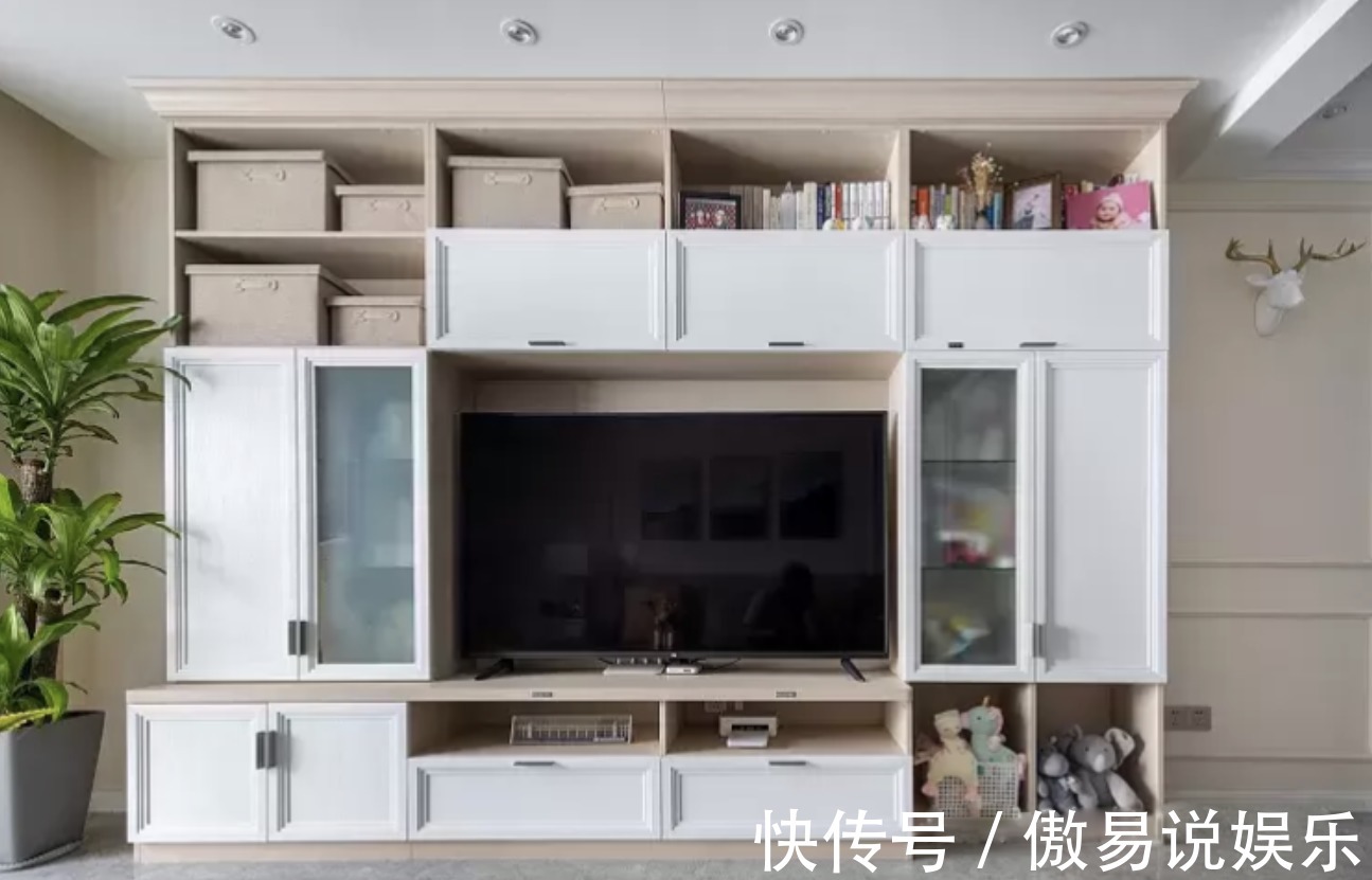 客厅|装修房子,如何让优雅和实用完美结合学他这么装,越住越顺心