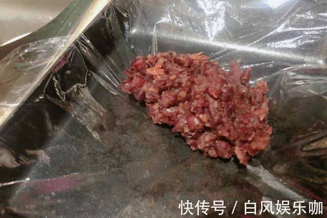 元气满满|1碗红豆，2根山药，教你红豆山药糕，软糯香甜，天冷常吃身体好