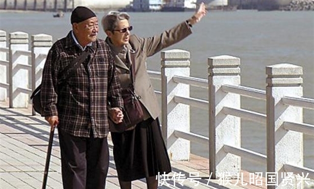 爱情故事#法国8旬老太孤身50余年,只为等中国初恋,82岁时两人终成眷属