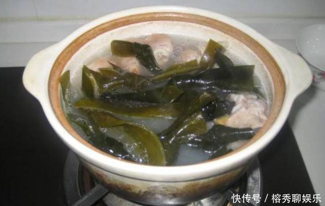 50岁老保姆:炖海带汤时,这样“东西”缺一不可,保证汤鲜味美