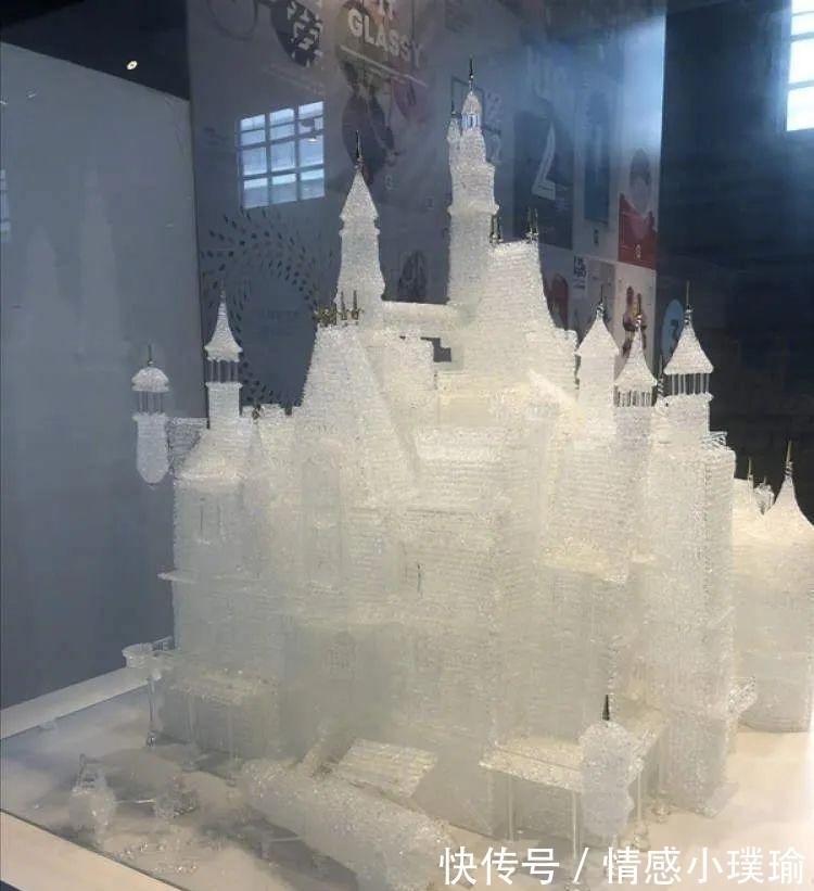 小女孩|熊孩子毁46万元作品,家长叫嚣:小孩吃屎你也吃屎?