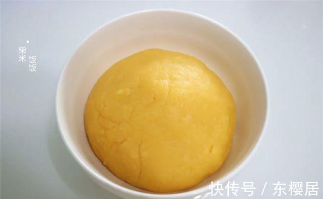 中秋节月饼,不用烤箱也能做,蒸一蒸,细腻滋润更好吃