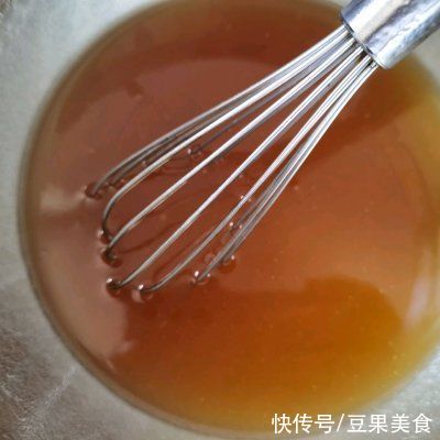 中筋面粉|厨娘教你一招巧做广式五仁月饼～螃蟹造型