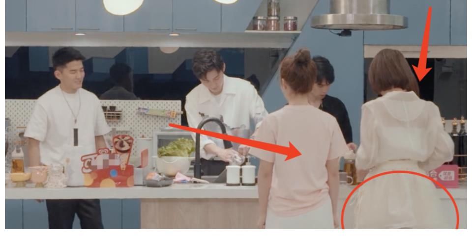 小屋|《心動的信號4》女三裙子太短疑走光，男三脫鞋后不洗手就做飯？